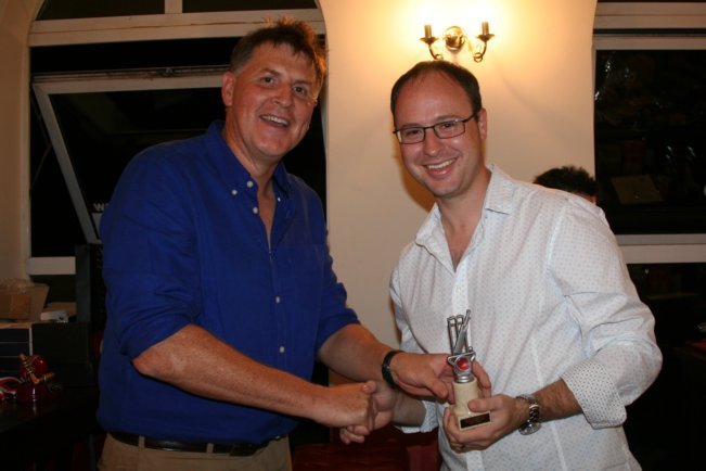 stevehoarewinnerofbattingaward2009.jpg